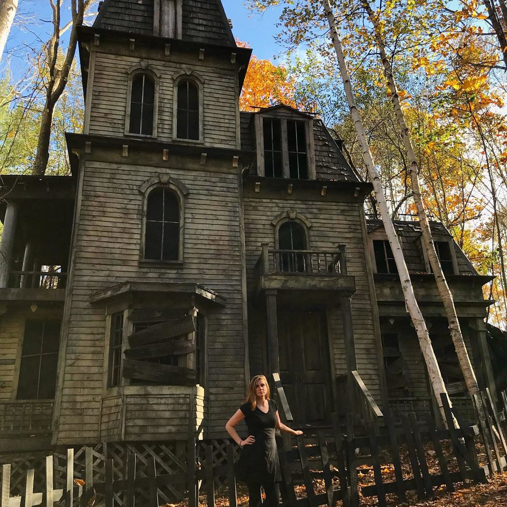 Meet your Posher, Vivian